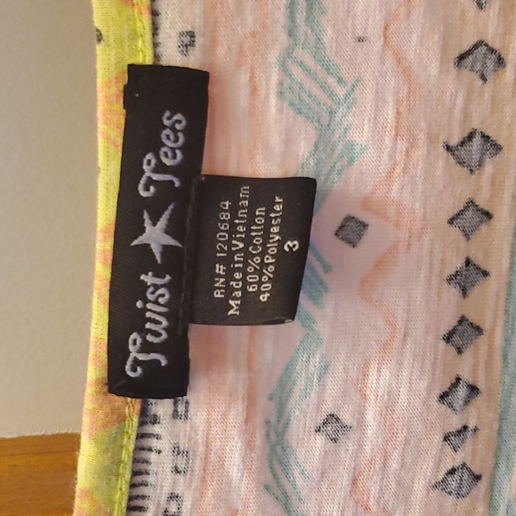 Neon tank with geometric print - Picture 2 of 4